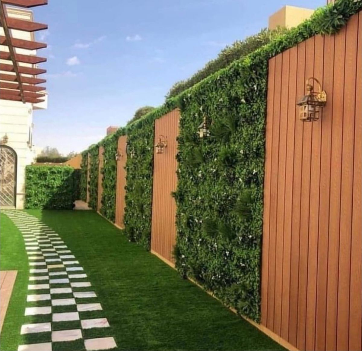 تركيب عشب جداري بابها 