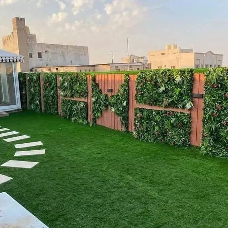 منسق حدائق جدة